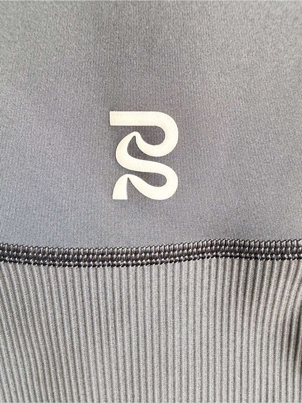 Bandit Women's Black Running Jacket - Picture 6 of 6